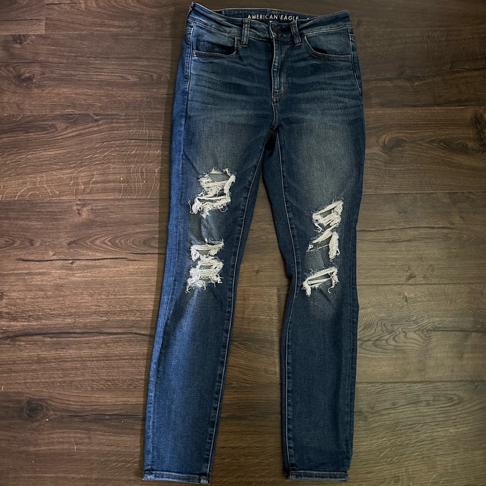 American Eagle Outfitters Ripped Skinny Jeans